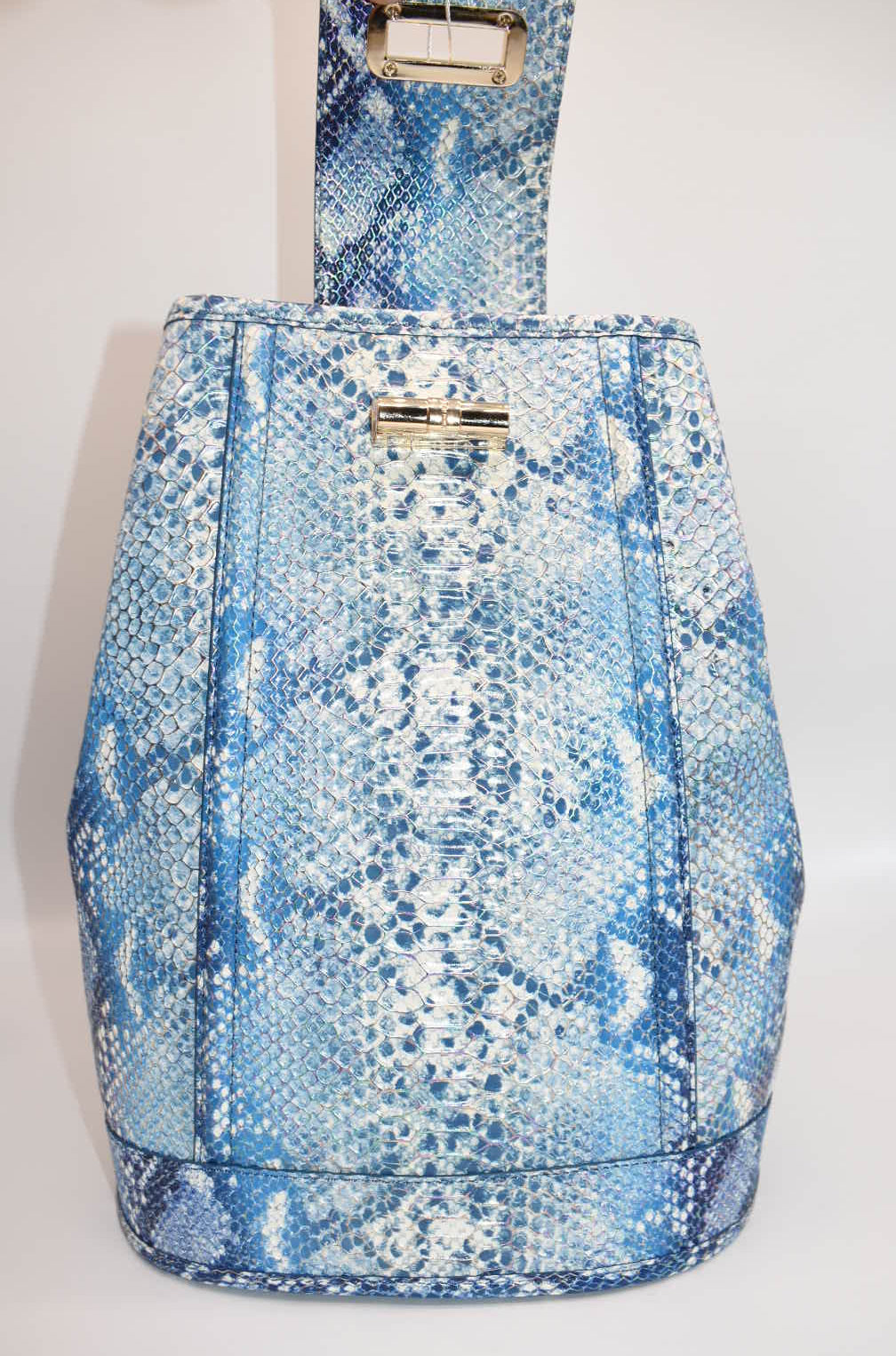 Brahmin Maddie Sling Bag in Joyful Oceangrove