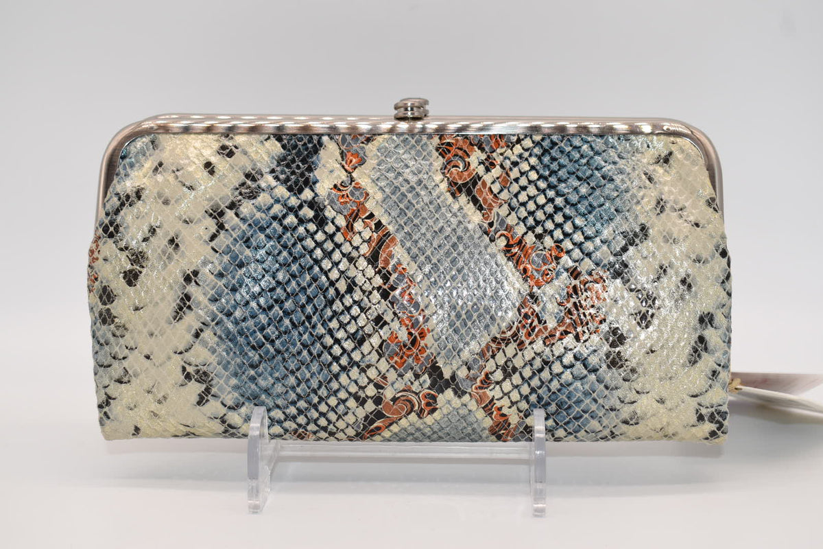 HOBO Lauren Leather Clutch Wallet in Blue Tempest