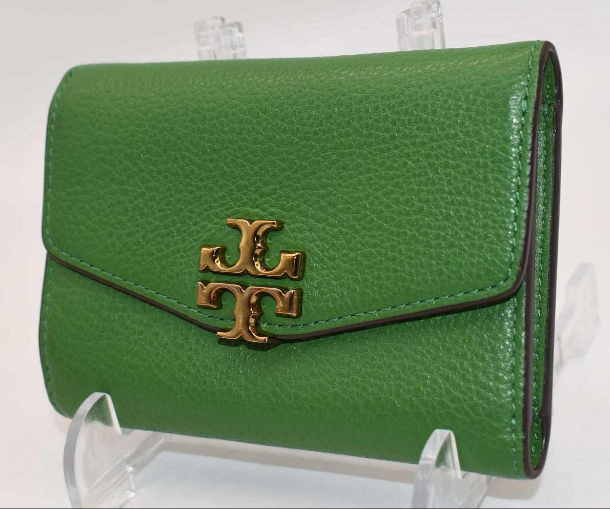 Tory Burch Kira Pebbled Medium Flap Wallet in Poblano Green