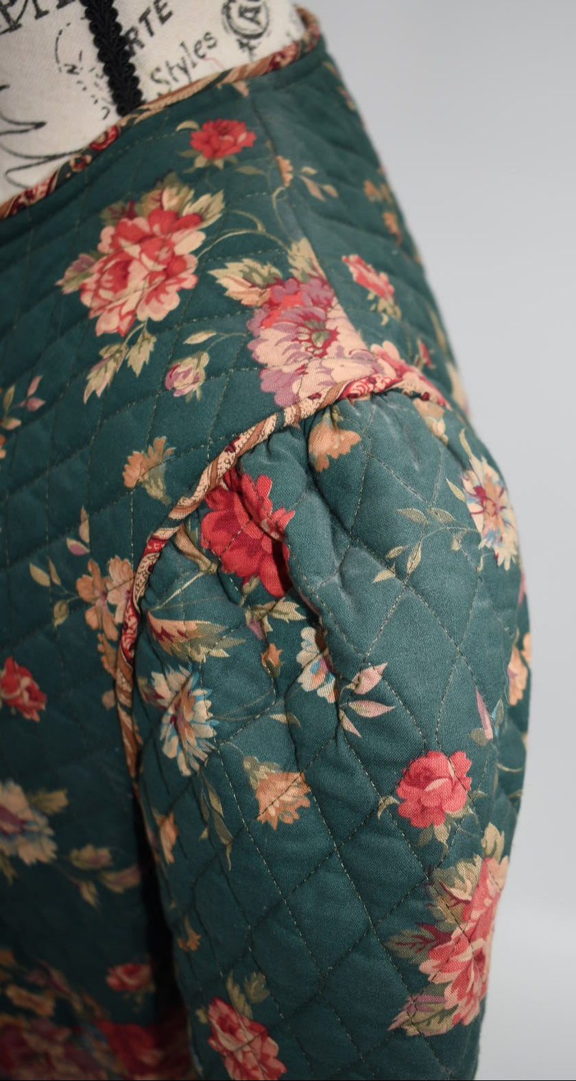 Vintage Vera Bradley Large Cropped Jacket in "Greenbriar- 1987" Pattern