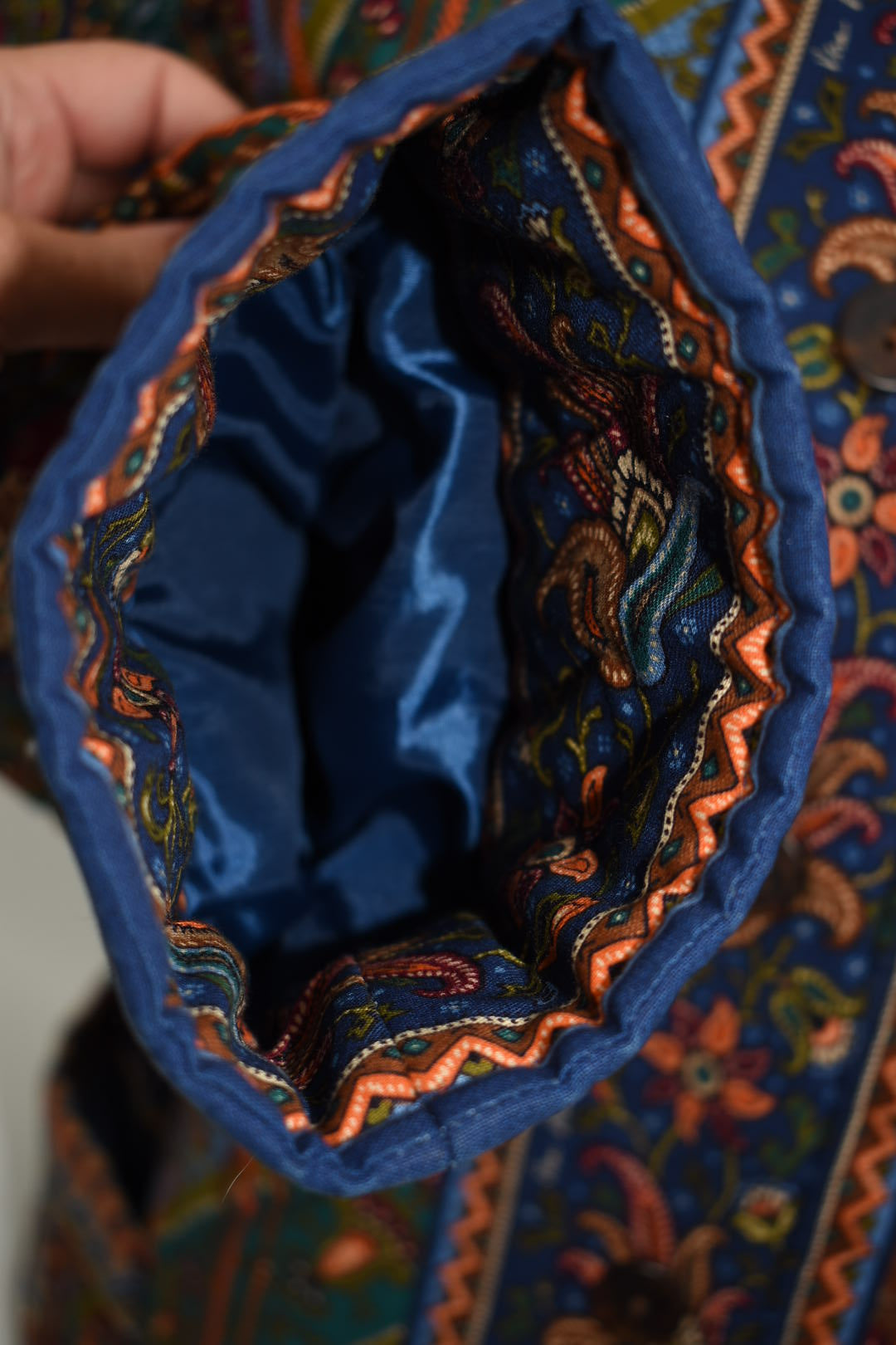 Vintage Vera Bradley Large Quilted Jacket in "Medley -1994" Pattern