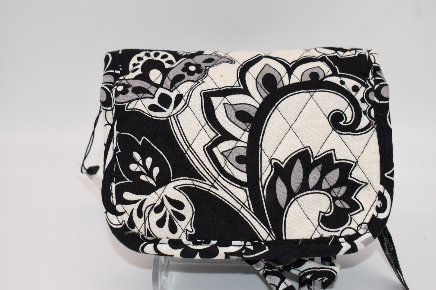 Vera Bradley Small Travel Organizer in "Midnight Paisley" Pattern