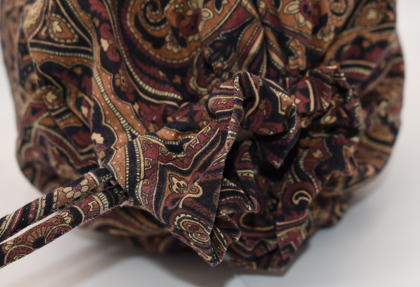 Vintage Vera Bradley Ditty Travel Bag in "Mocha" Pattern