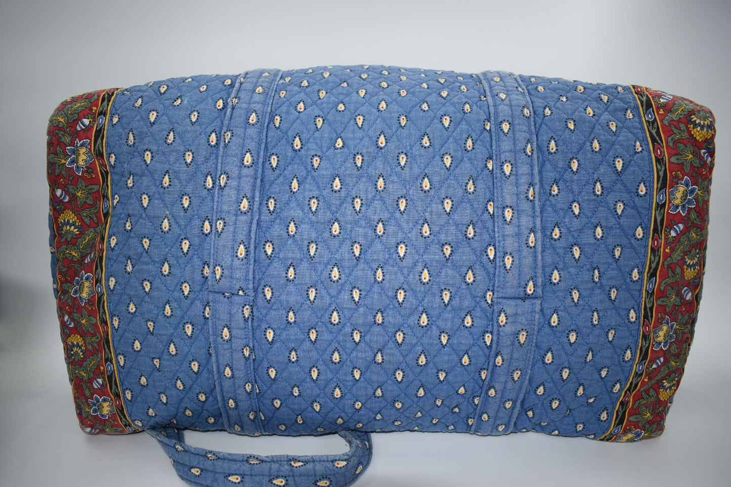 Vera Bradley XL Duffel Bag in "French Blue -1999" Pattern