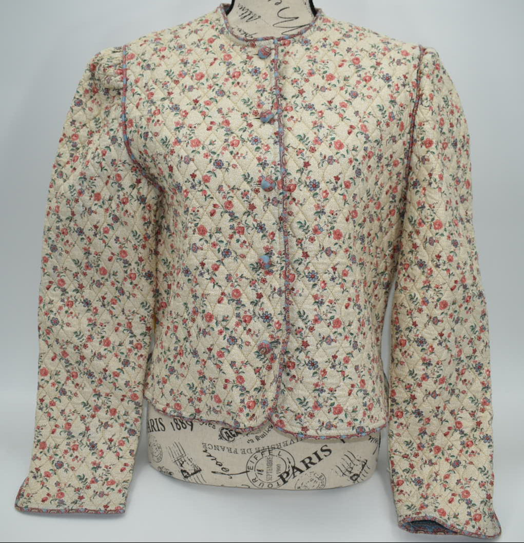 Vintage Vera Bradley Large Cropped Jacket in "Cream -1985" Pattern