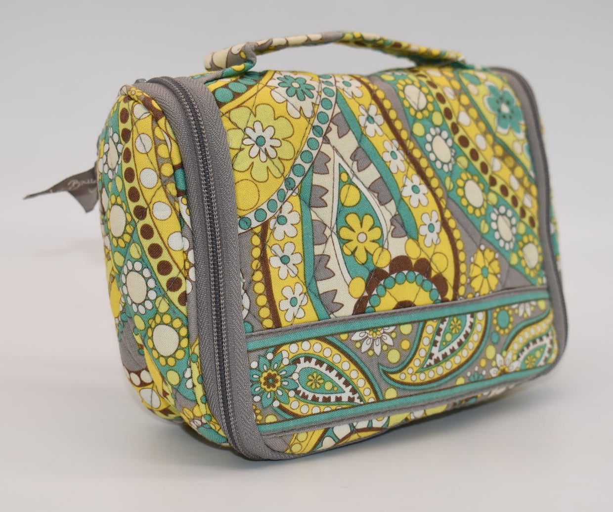 Vera Bradley Small Hanging Travel Organizer in "Lemon Parfait" Pattern