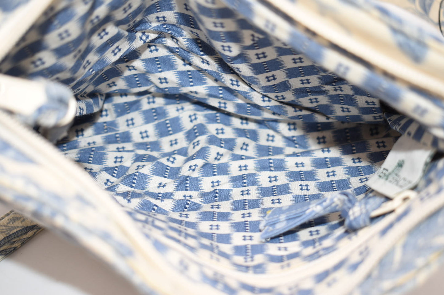 Vintage Vera Bradley Shoulder Bag "Blue Toile -2001" Pattern