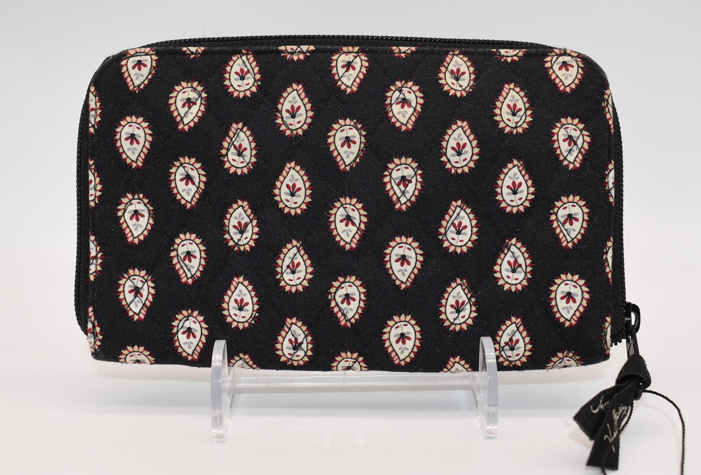 Vera Bradley Zip Around Wallet in "Classic Black " Pattern