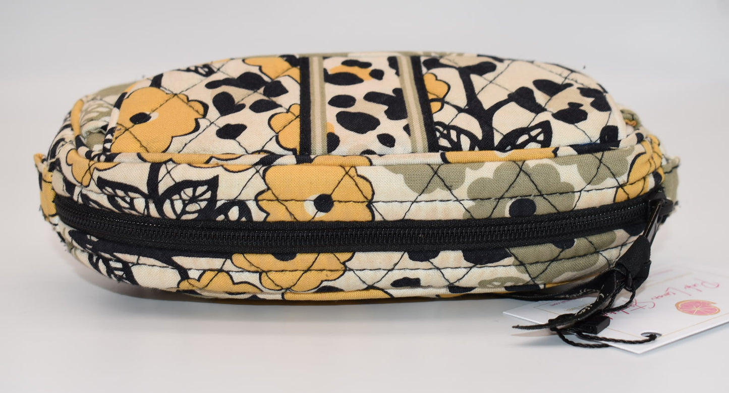 Vera Bradley Zip Mirror Cosmetic Case in "Go Wild" Pattern