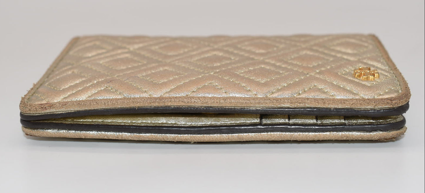 Tory Burch Fleming Metallic Slim Medium Wallet in Gold