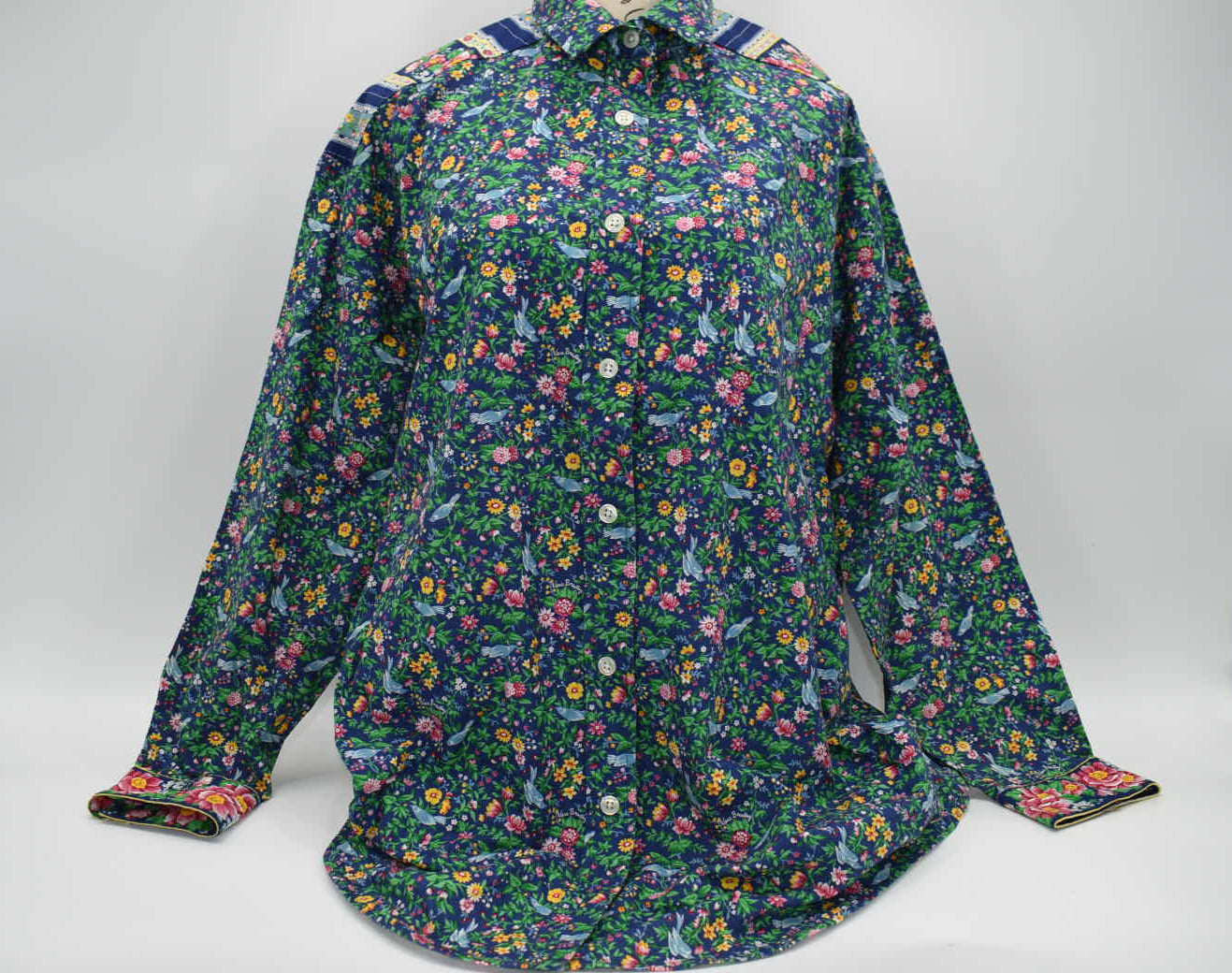 Vintage Vera Bradley Large Button-Up Long Sleeve Shirt in "Bluebird - 1998" Pattern