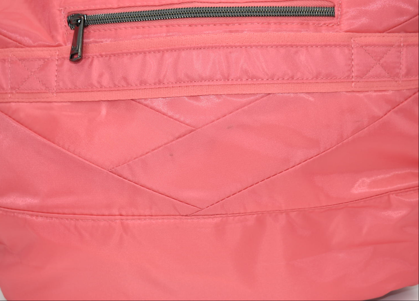 Lug Gondala SE Tote Bag in Watermelon