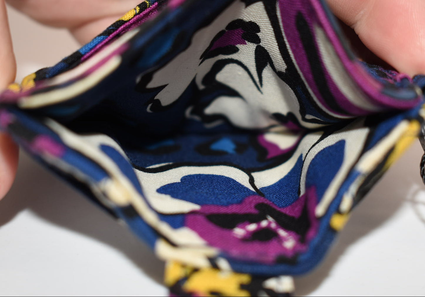 Vera Bradley Card Case Wallet in "African Violet" Pattern