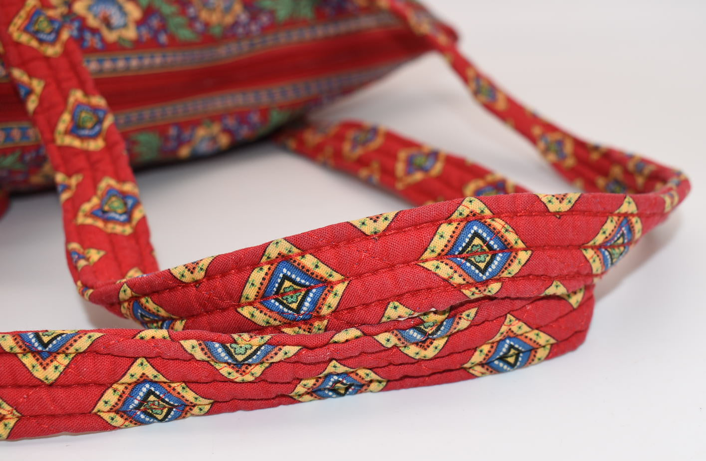 Vera Bradley Large Betsy Shoulder Bag in "Villa Red" Pattern