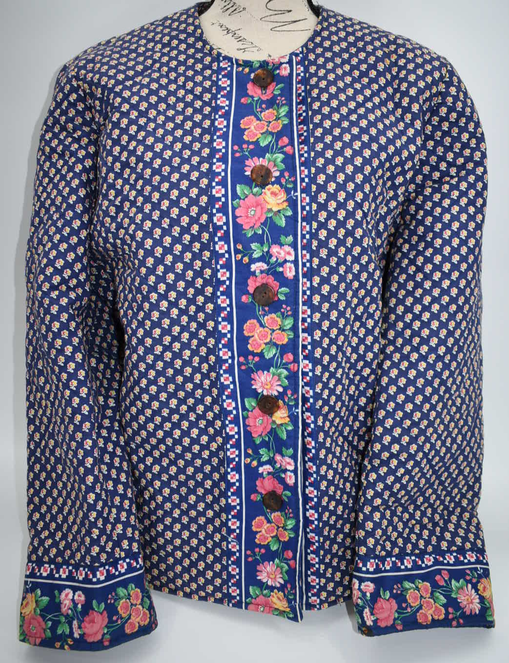 Vintage Vera Bradley Large Quilted Jacket in "Royal -1992" Pattern