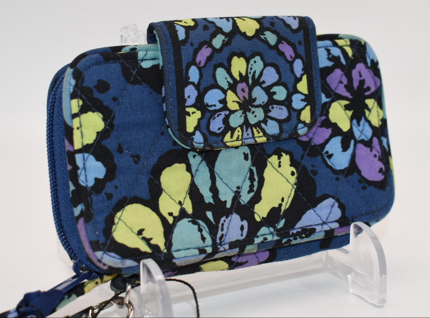 Vera Bradley Smartphone Wallet Wristlet in "Indigo Pop" Pattern
