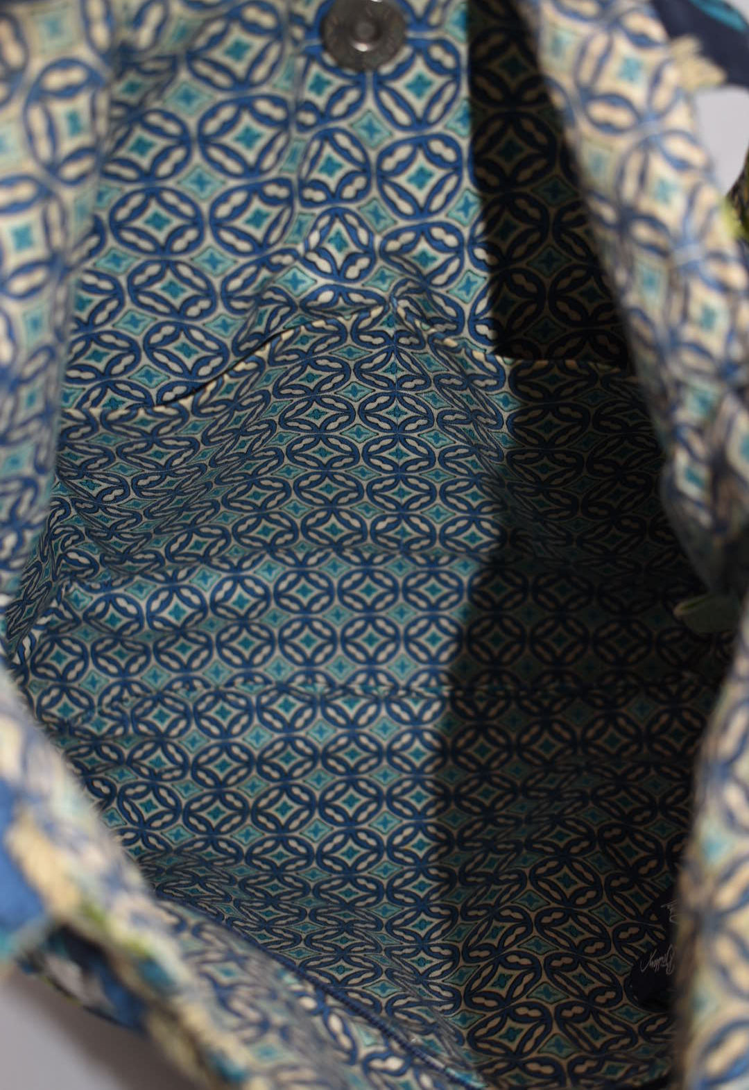 Vera Bradley Large Curvy Tote Bag & Cell Phone Case in "Mod Floral Blue" Pattern