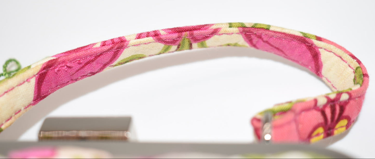Vera Bradley Mini Frame Bag in "Lilli Bell" Pattern