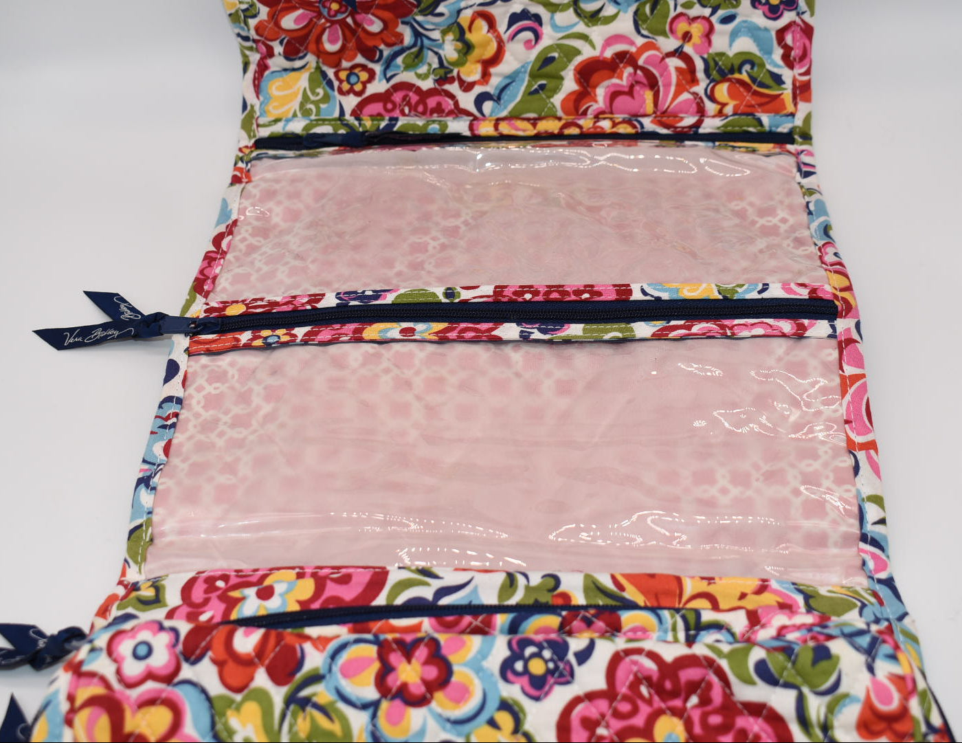 Vera Bradley Hanging Travel Organizer & Hanging Clip in "Hope Garden" Pattern