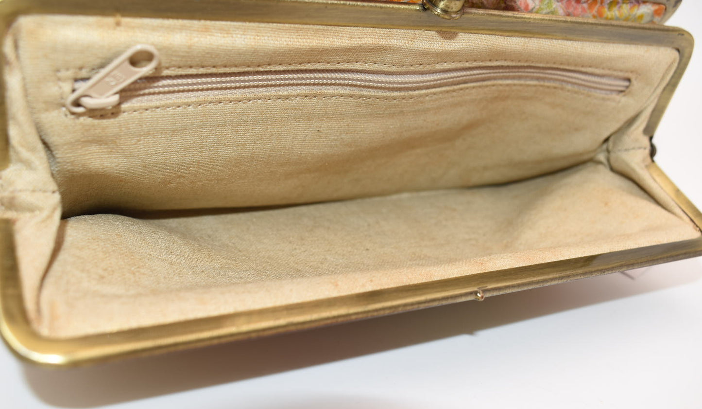 HOBO INTL Lauren Clutch Wallet