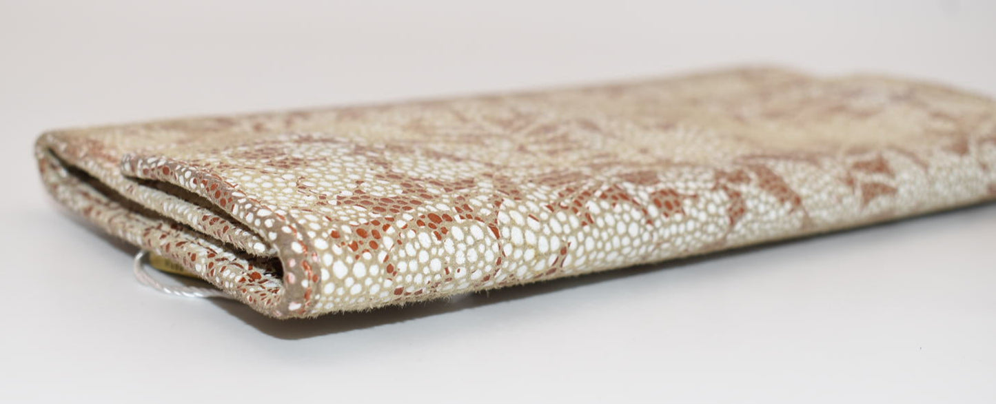 Hobo INTL Ardor Wallet in Botanical Beauty