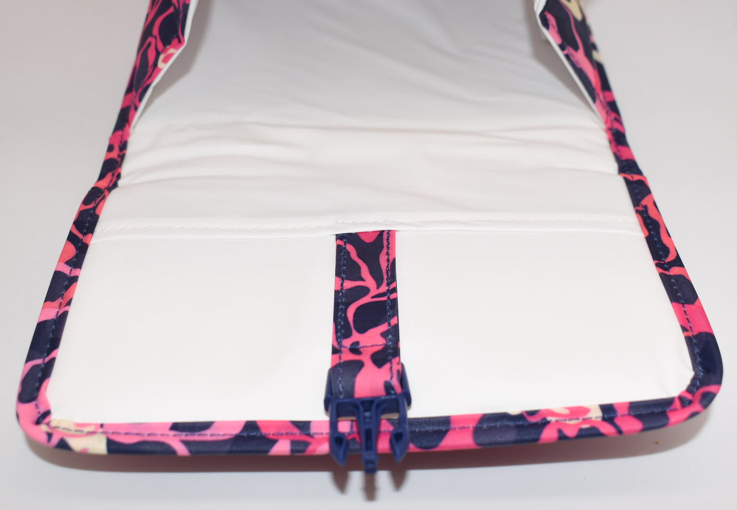 Vera Bradley Lunch Sack in "Katalina Pink" Pattern