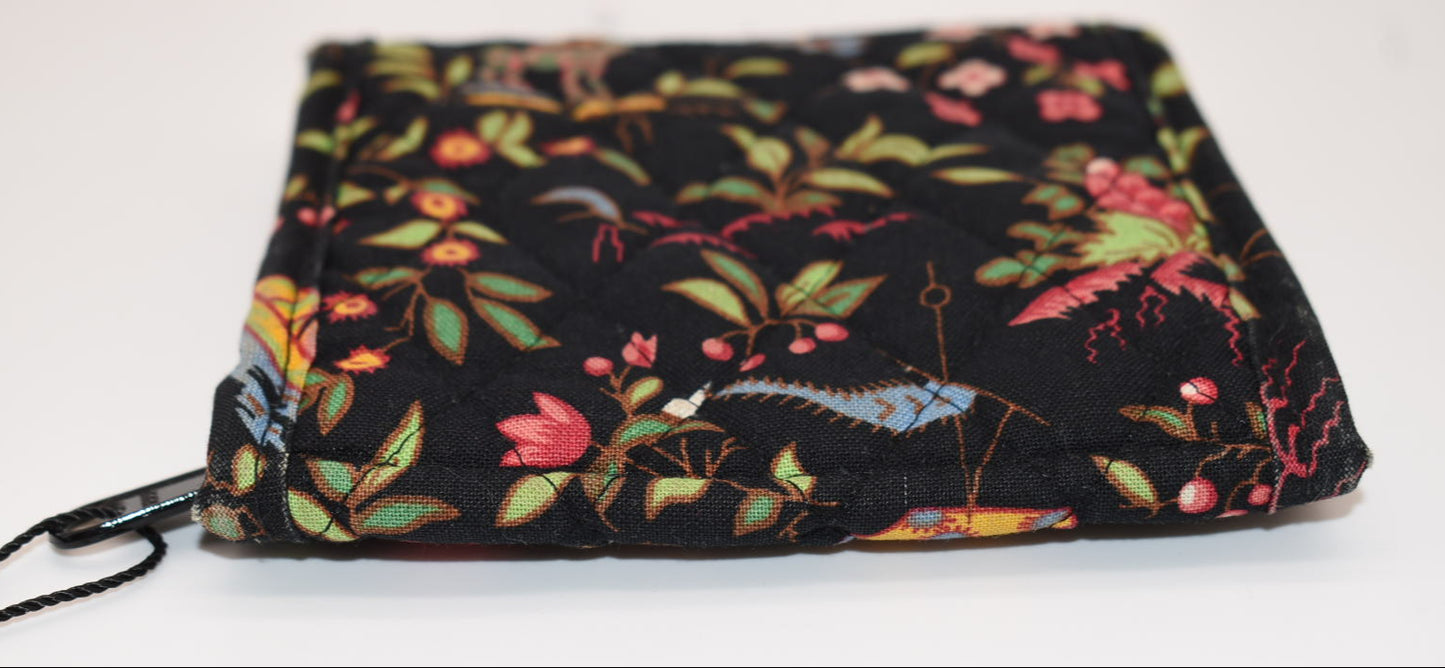 Vera Bradley Petite Trifold Wallet in "Ming -2001" Pattern