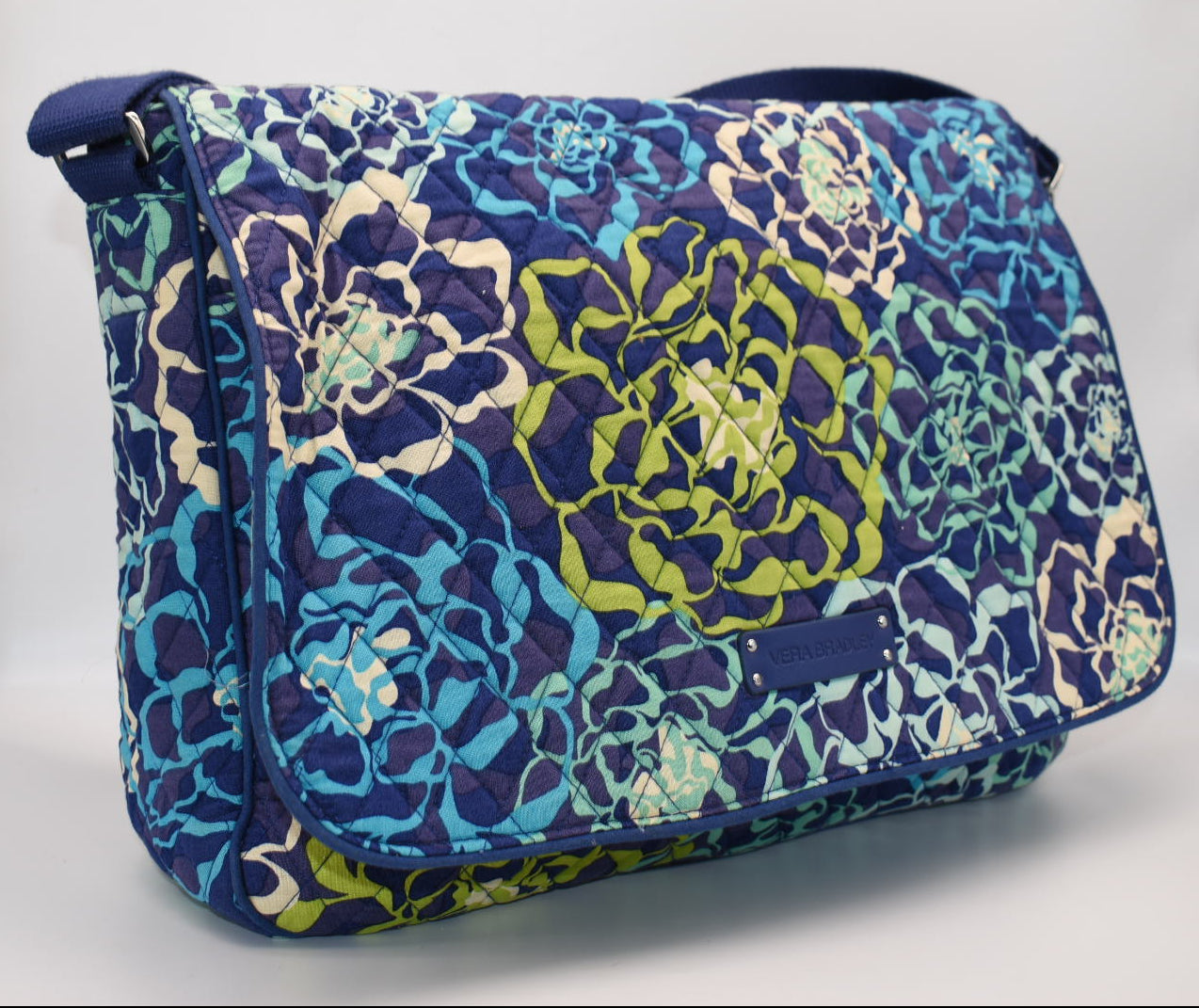 Vera Bradley Laptop Messenger Bag in "Katalina Blues" Pattern