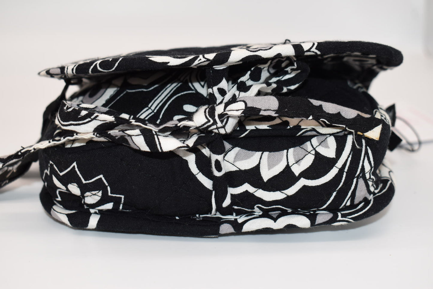 Vera Bradley Small Travel Organizer in "Midnight Paisley" Pattern