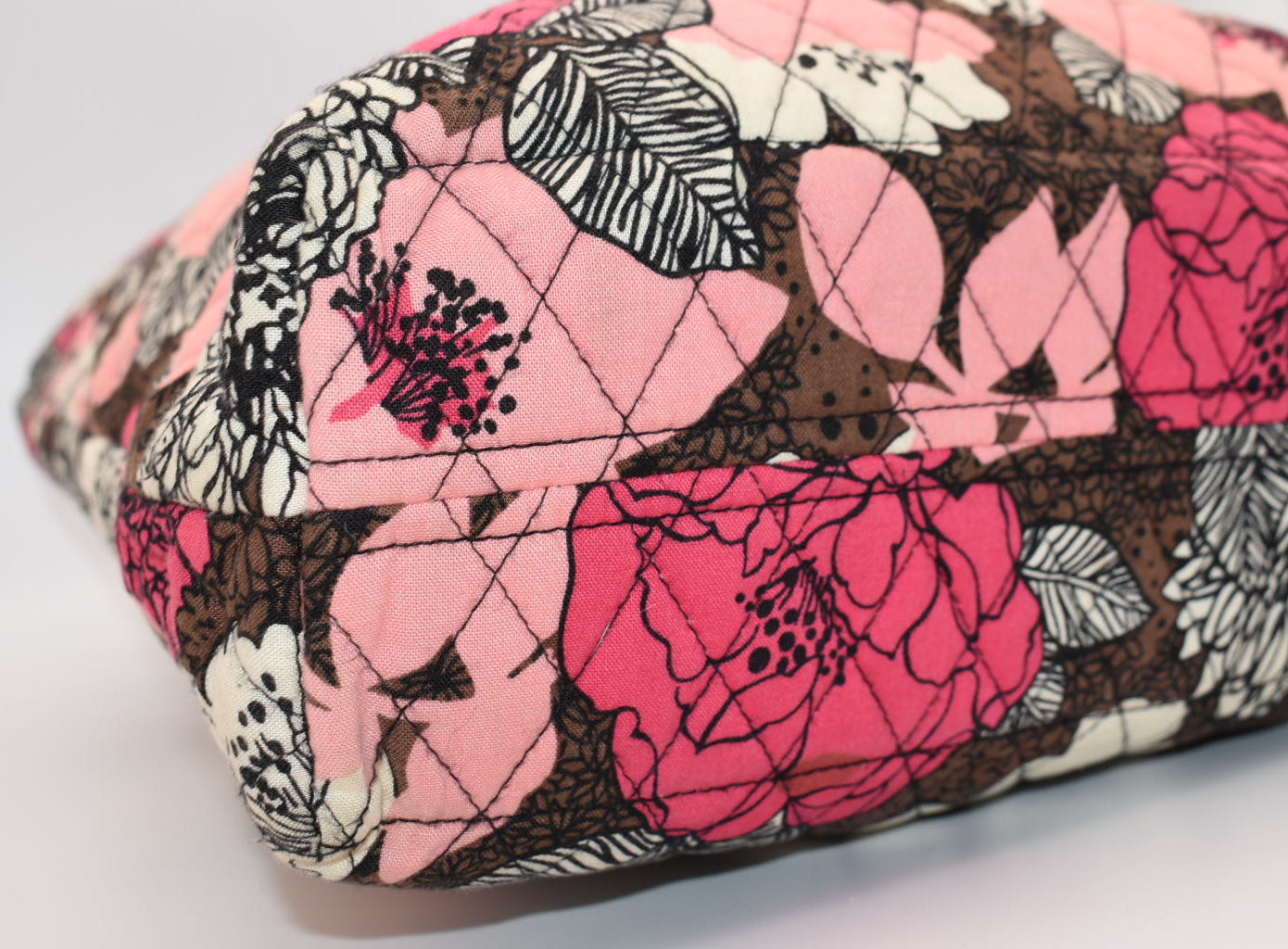 Vera Bradley Everyday Tote Bag in "Mocha Rouge" Pattern