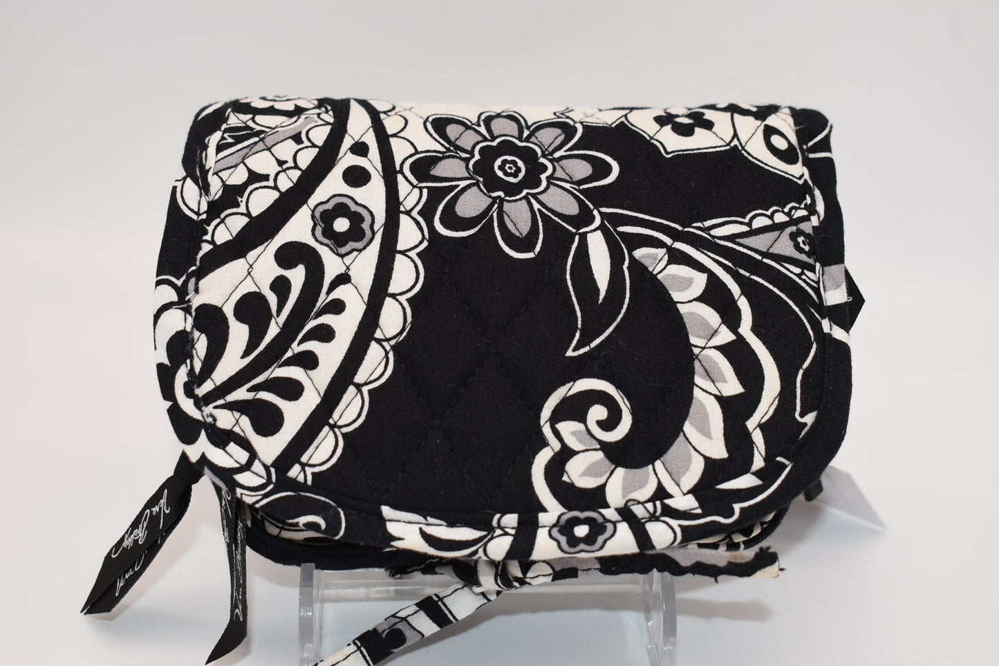 Vera Bradley Small Travel Organizer in "Midnight Paisley" Pattern
