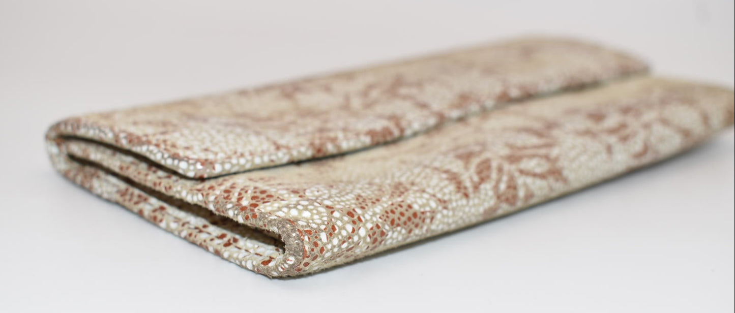 Hobo INTL Ardor Wallet in Botanical Beauty