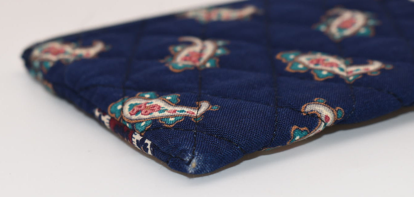 Vintage Vera Bradley Zip Coin Pouch in "Navy - 1991" Pattern