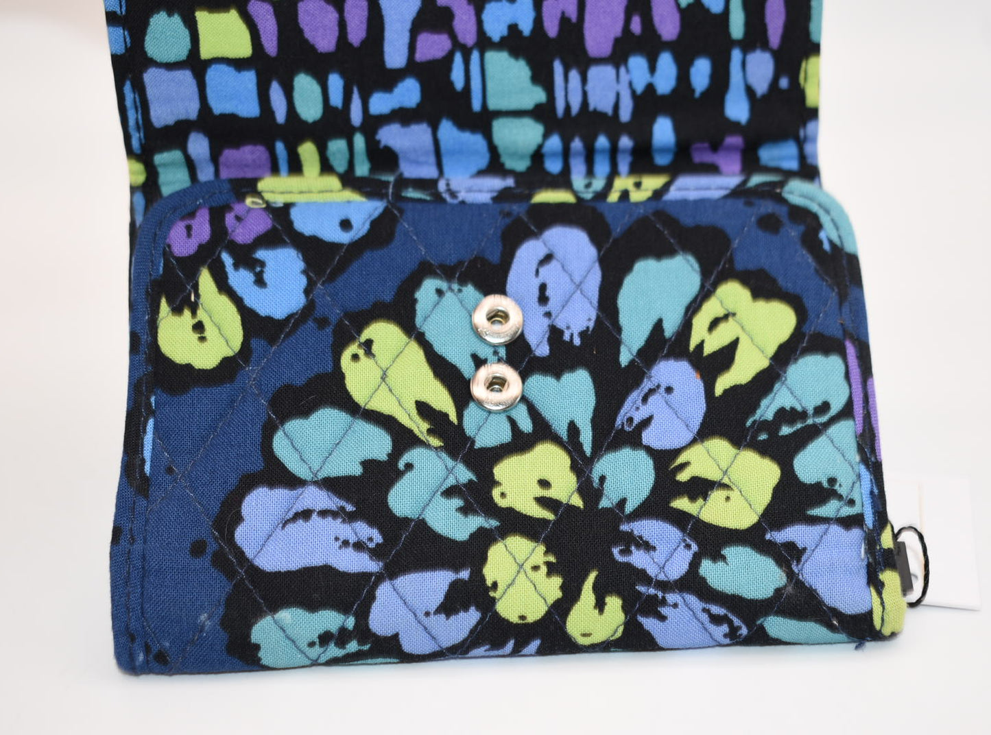Vera Bradley Compact Trifold Wallet in "Indigo Pop" Pattern