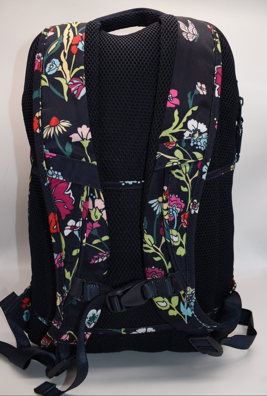 Vera Bradley ReActive XL Backpack in "Itsy Ditsy" Pattern