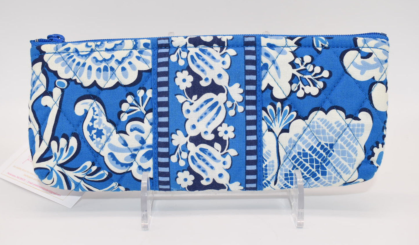 Vera Bradley Brush & Pencil Cosmetic Zip Pouch in "Blue Bayou" Pattern