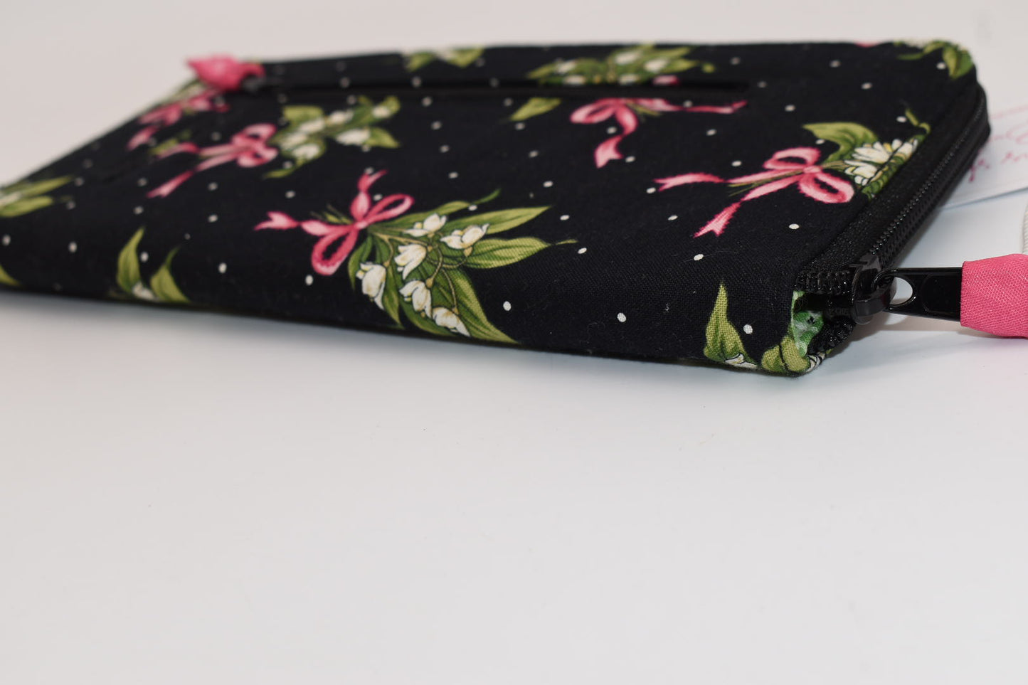 Vera Bradley Travel Organizer Wallet in "New Hope" Pattern