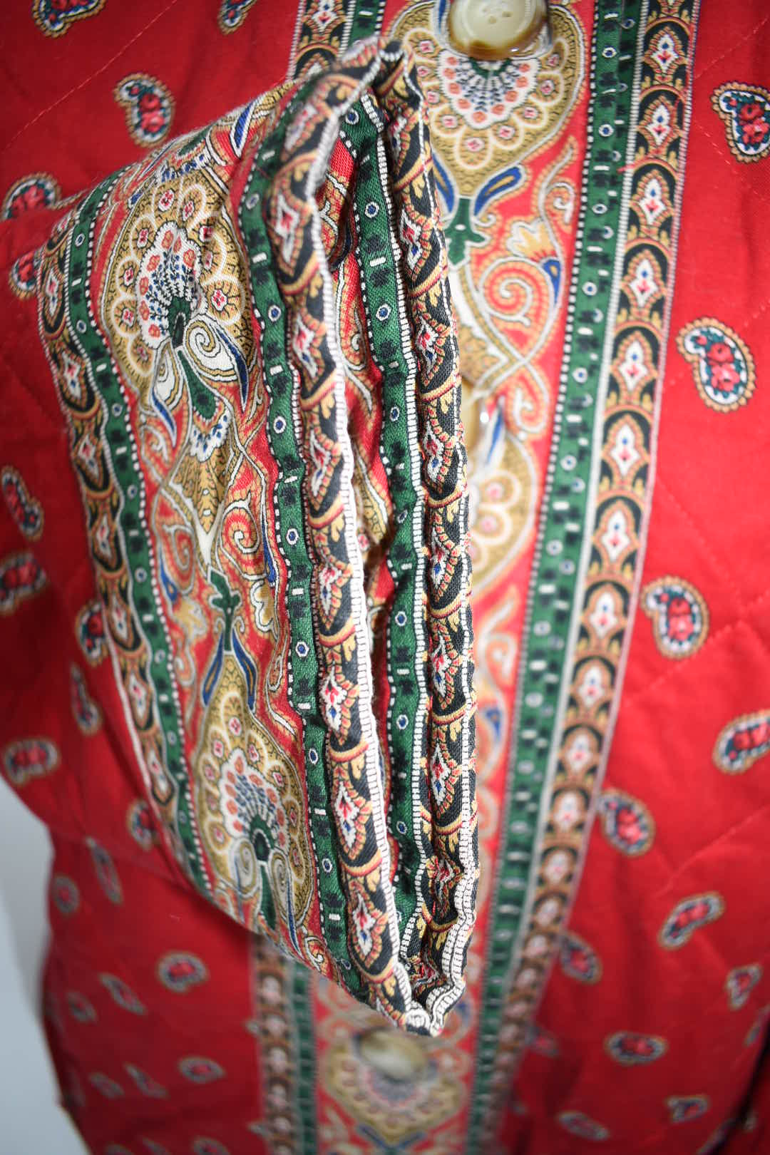 Vintage Vera Bradley Large Quilted Jacket in "Apple Red -1991" Pattern