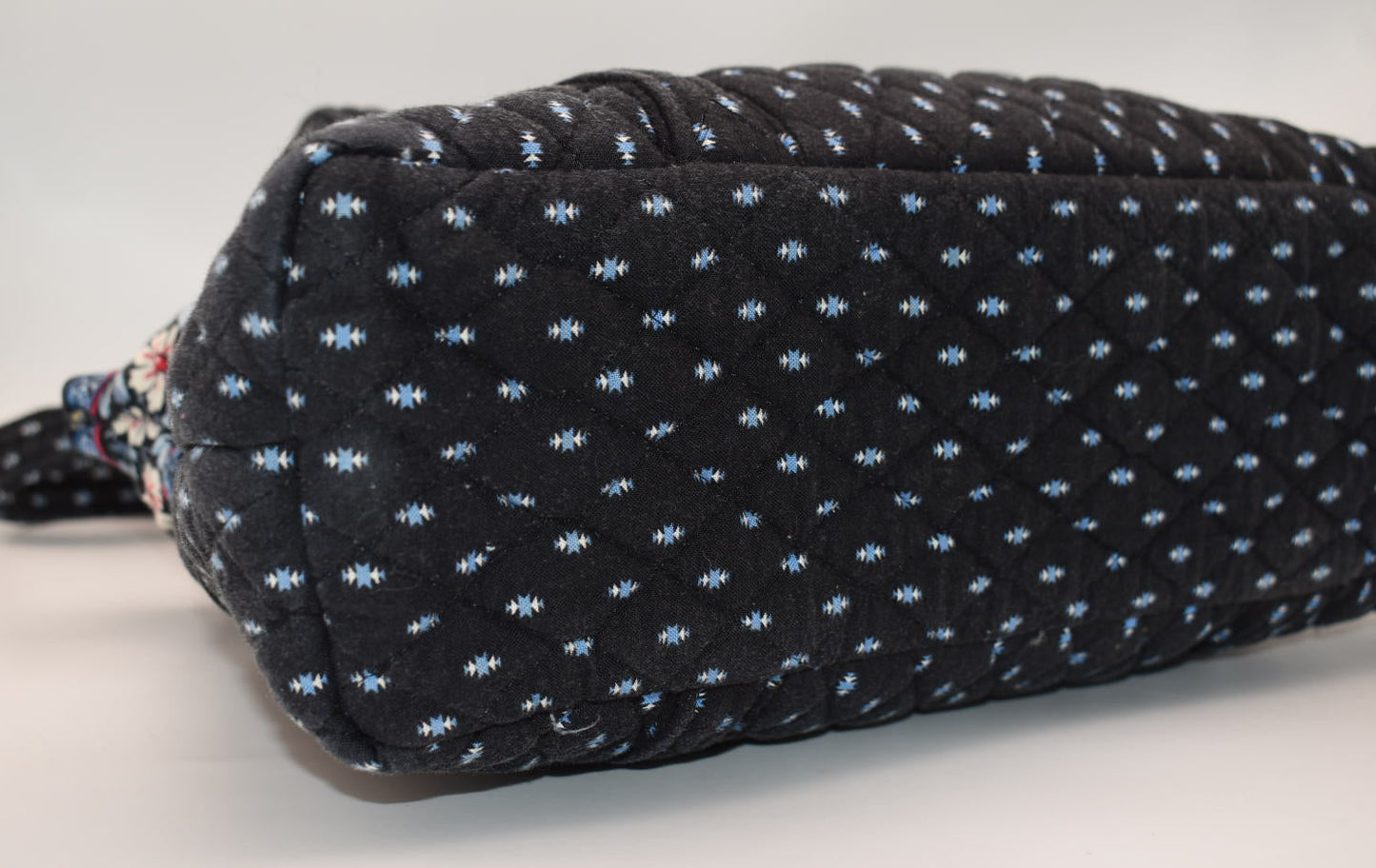 Vera Bradley Large Betsy Shoulder Bag in "Alpine Black" Pattern
