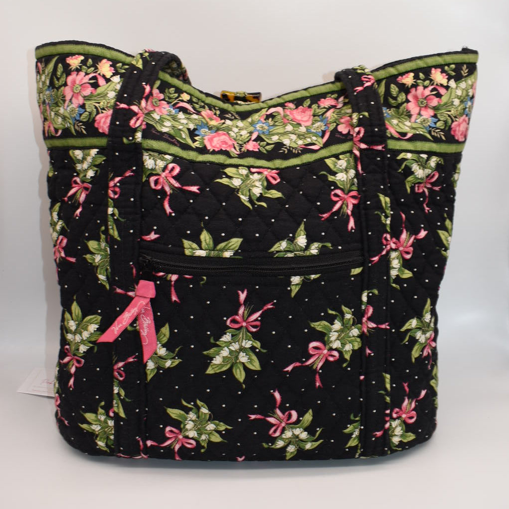 Vera Bradley Large Vera Tote Bag in "New Hope" Pattern