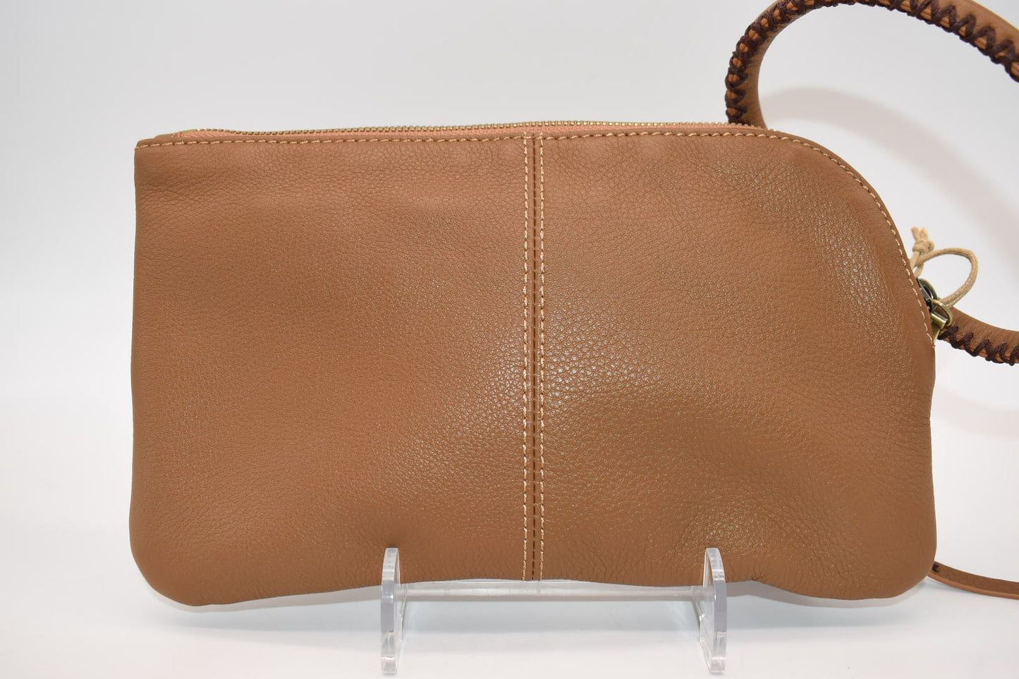 HOBO Intl Sable Wristlet Bag in Timber Brown