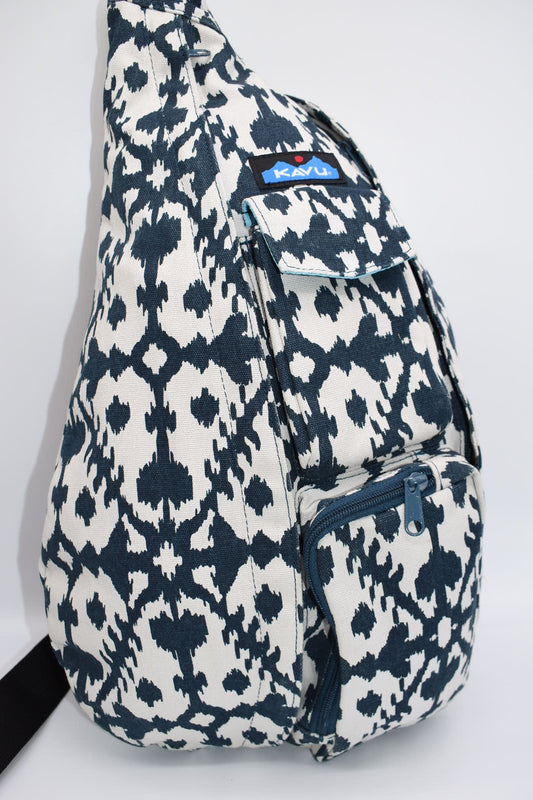 Kavu Canvas Rope Sling Bag in Teal & White