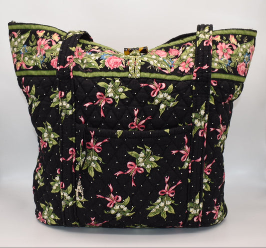 Vera Bradley Large Vera Tote Bag in "New Hope" Pattern