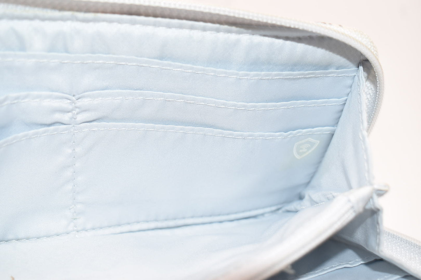 Vera Bradley RFID Accordion Wristlet in "Lisbon Medallion" Pattern