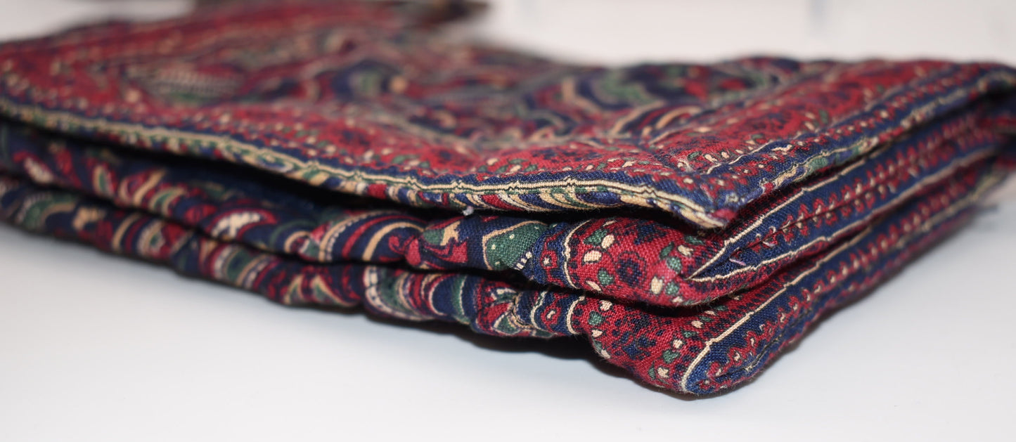 Vintage Vera Bradley Elite Crossbody in "Medallion-1995" Pattern