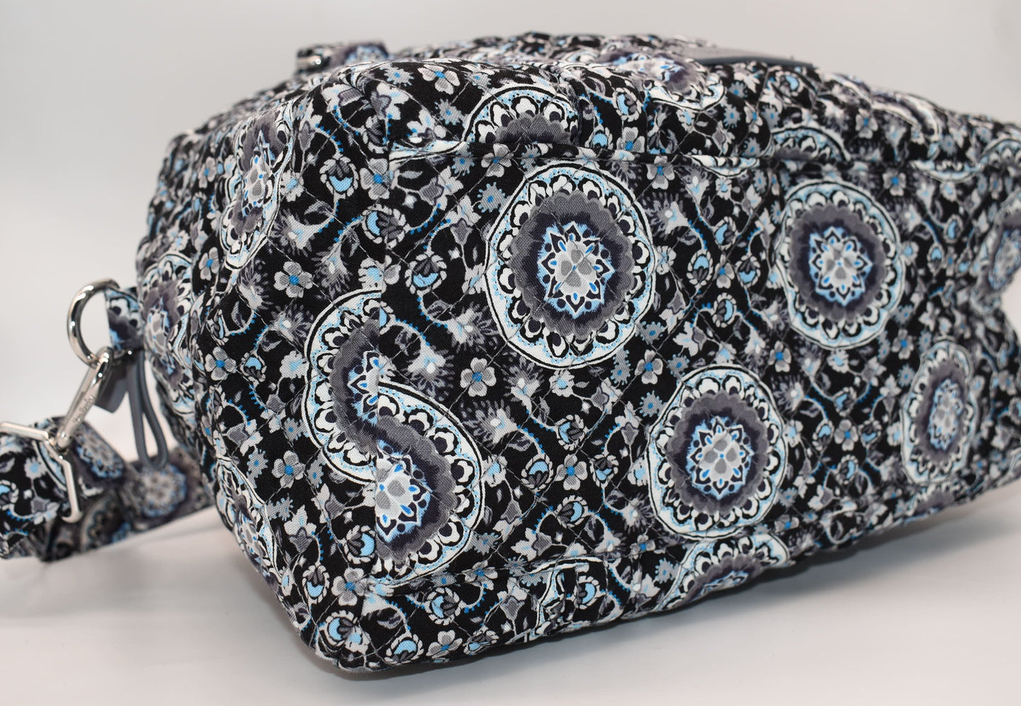 Vera Bradley Iconic 100 Handbag in "Charcoal Medallion" Pattern