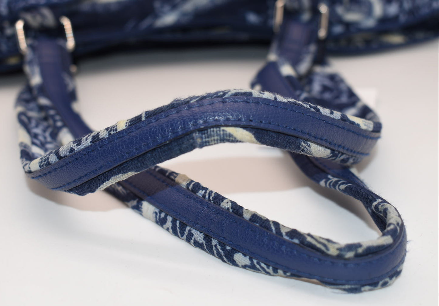 Vera Bradley Glenna Satchel Bag in "Indio" Pattern