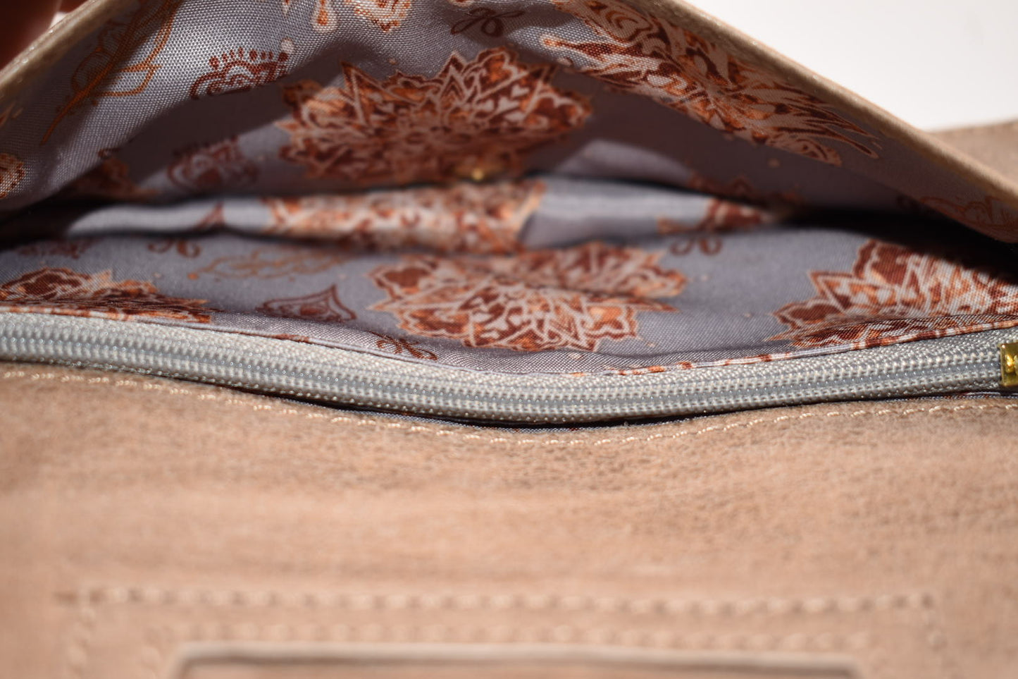 HOBO Alta Leather Continental Wallet in Rose Dust