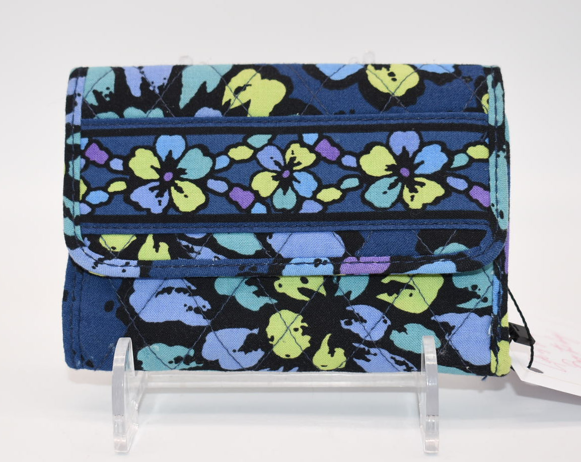 Vera Bradley Compact Trifold Wallet in "Indigo Pop" Pattern