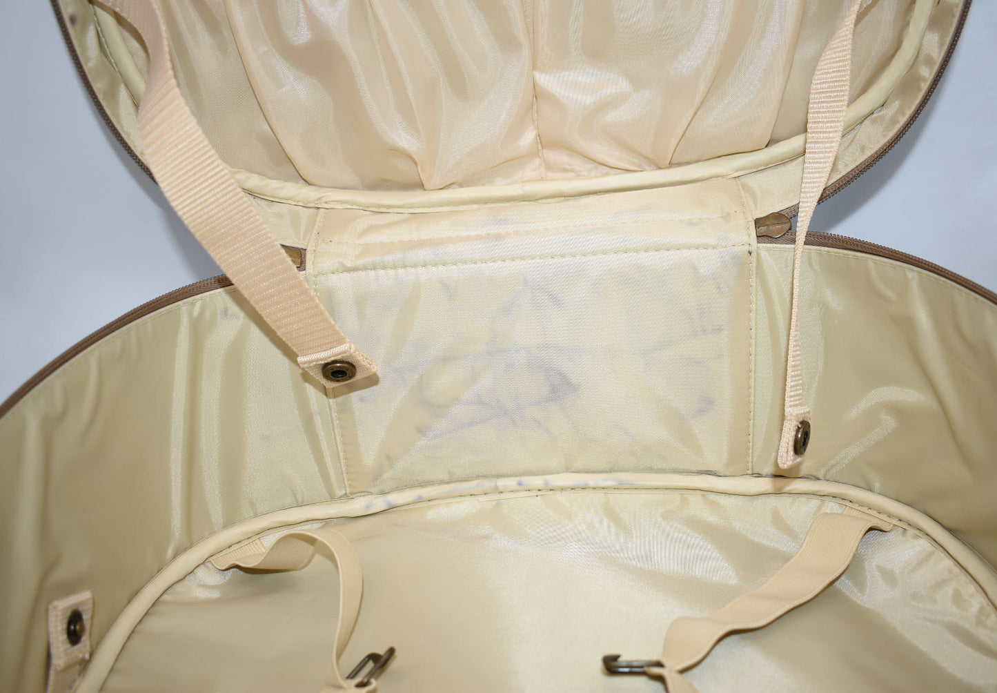 Vintage Arizona Round Weekend Luggage Bag with Fleur de Lis